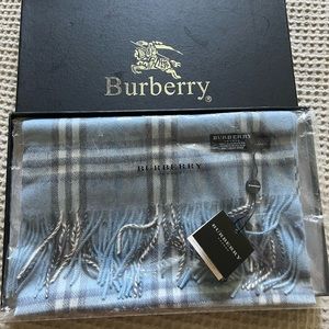 Burberry Nova Check Cashmere Brand New Authentic